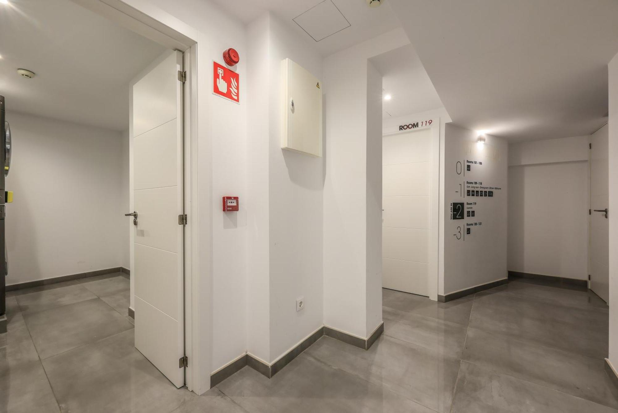 Amazinn Places Blasco De Garay 105 Madrid Esterno foto