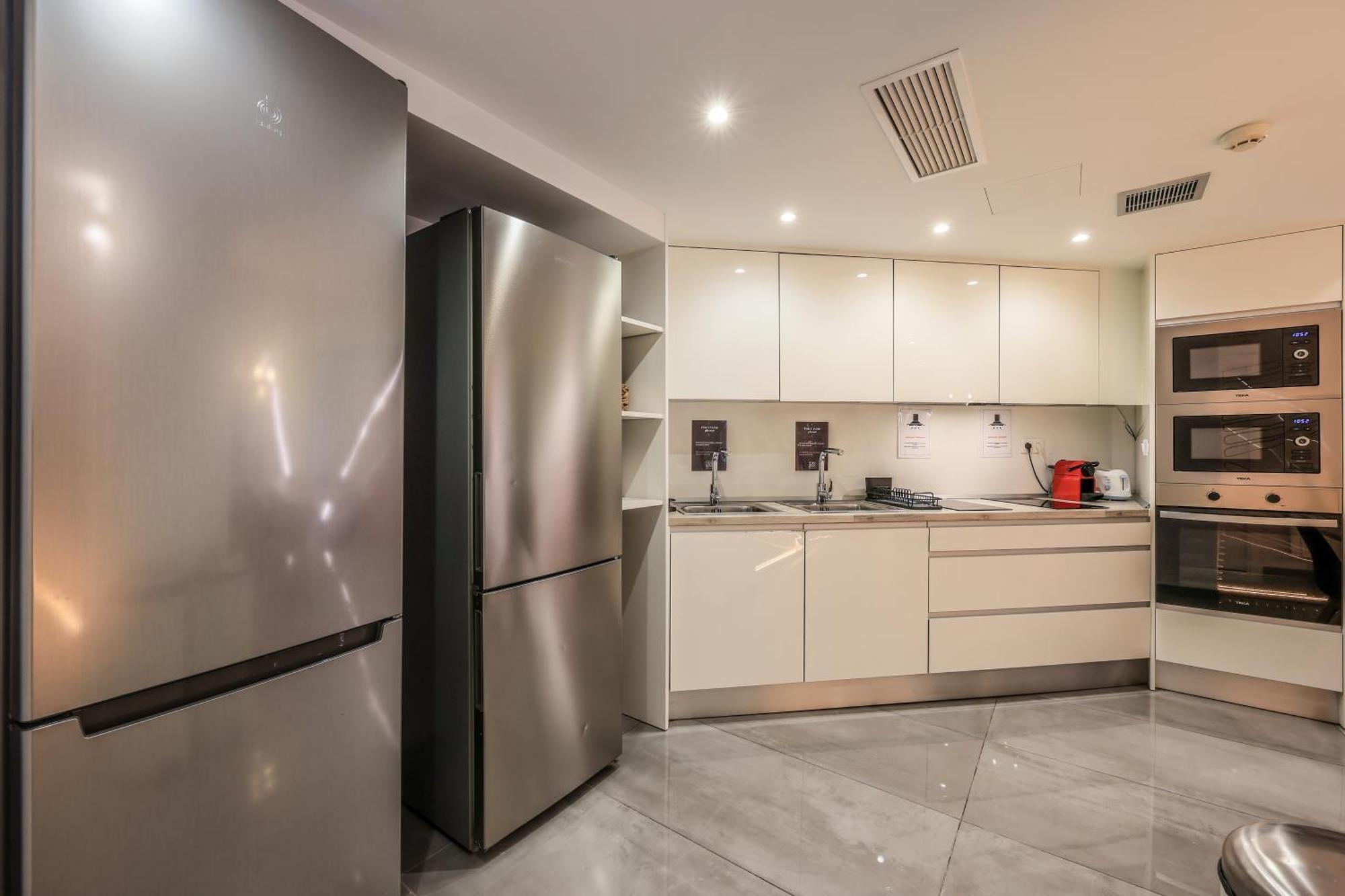 Amazinn Places Blasco De Garay 105 Madrid Esterno foto