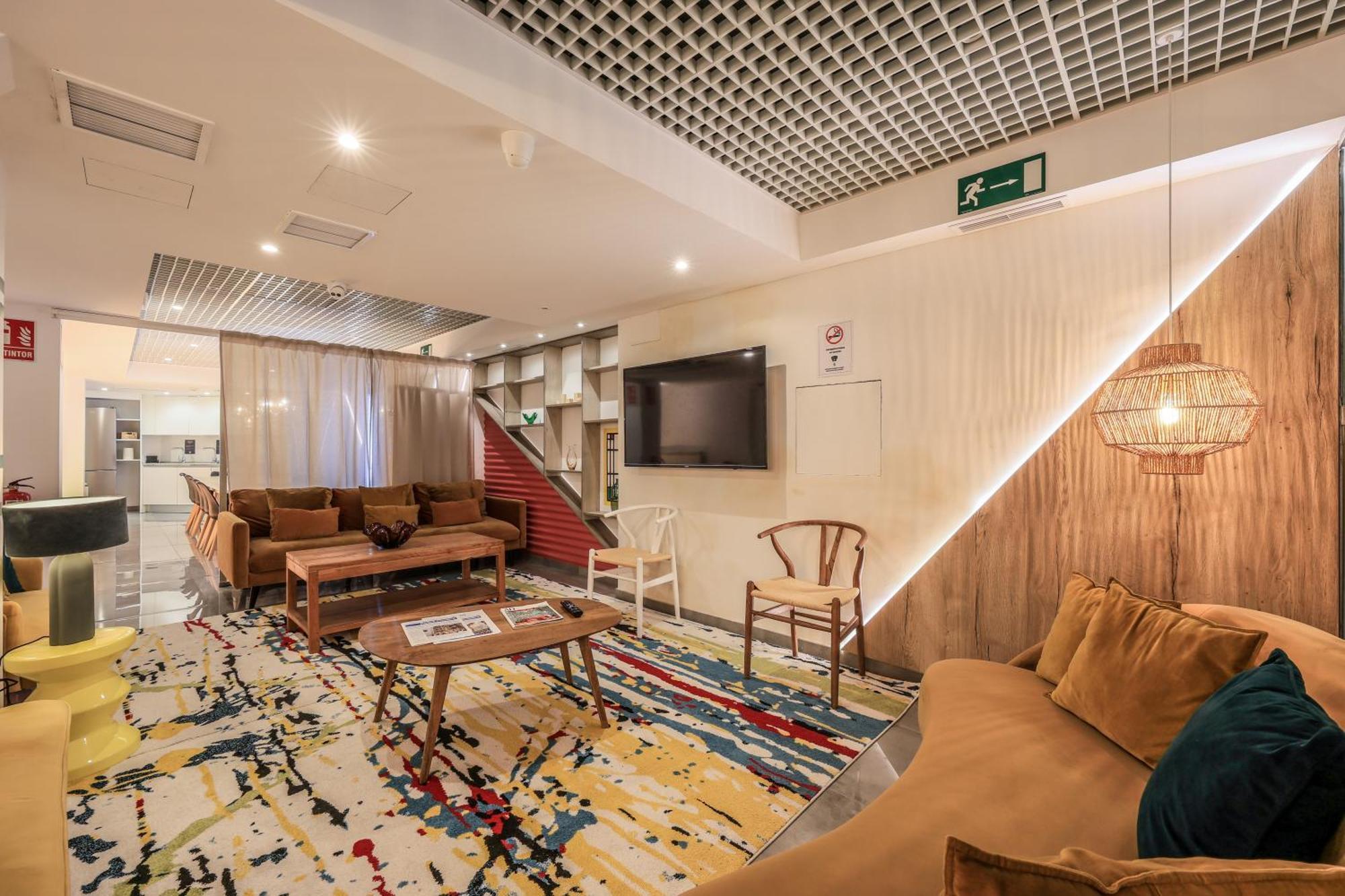 Amazinn Places Blasco De Garay 105 Madrid Esterno foto